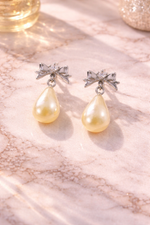 Load image into Gallery viewer, Silver Pearl Drop Earrings