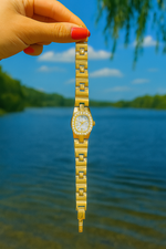Load image into Gallery viewer, Regal Gold Luxe Wrist Bracelet