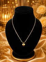Load image into Gallery viewer, Golden Heart Pendant Necklace